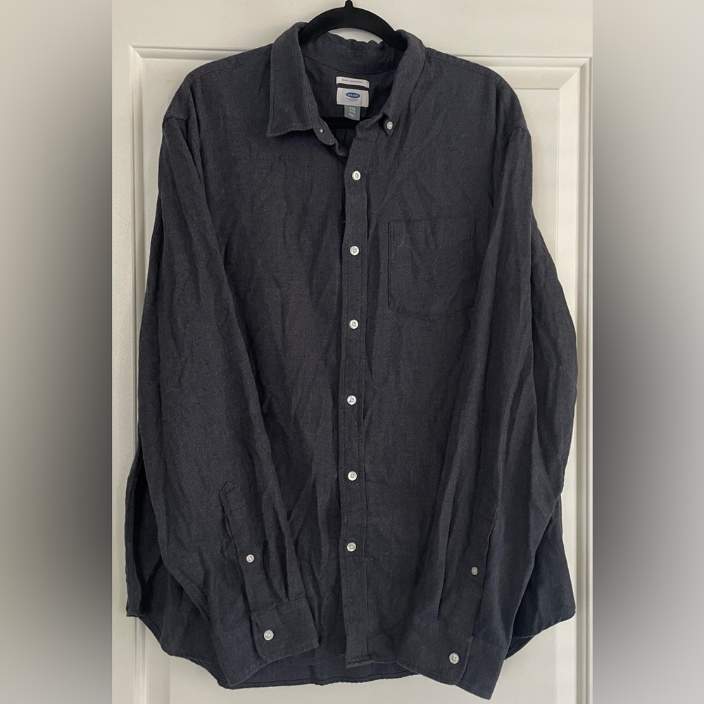 Old Navy Men's Dark Gray Casual Button-Down Shirt